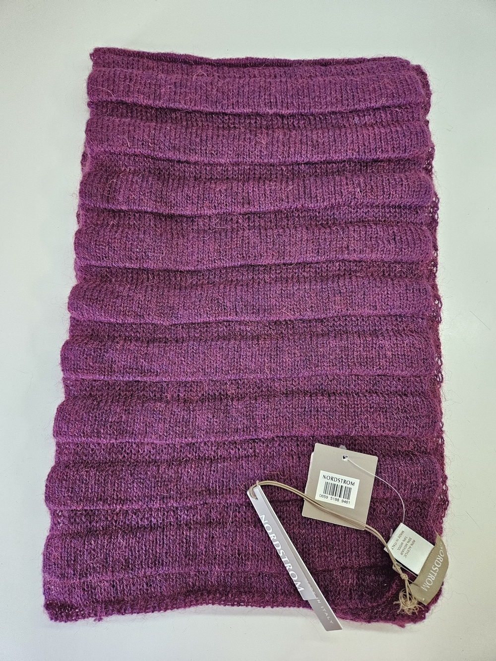 NEW Nordstrom Made in Italy Magenta Ribbed Knit Rectangle Scarf